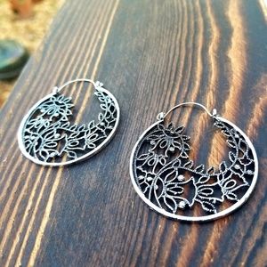 BOSS Vintage Silver Flower Dangle Earrings